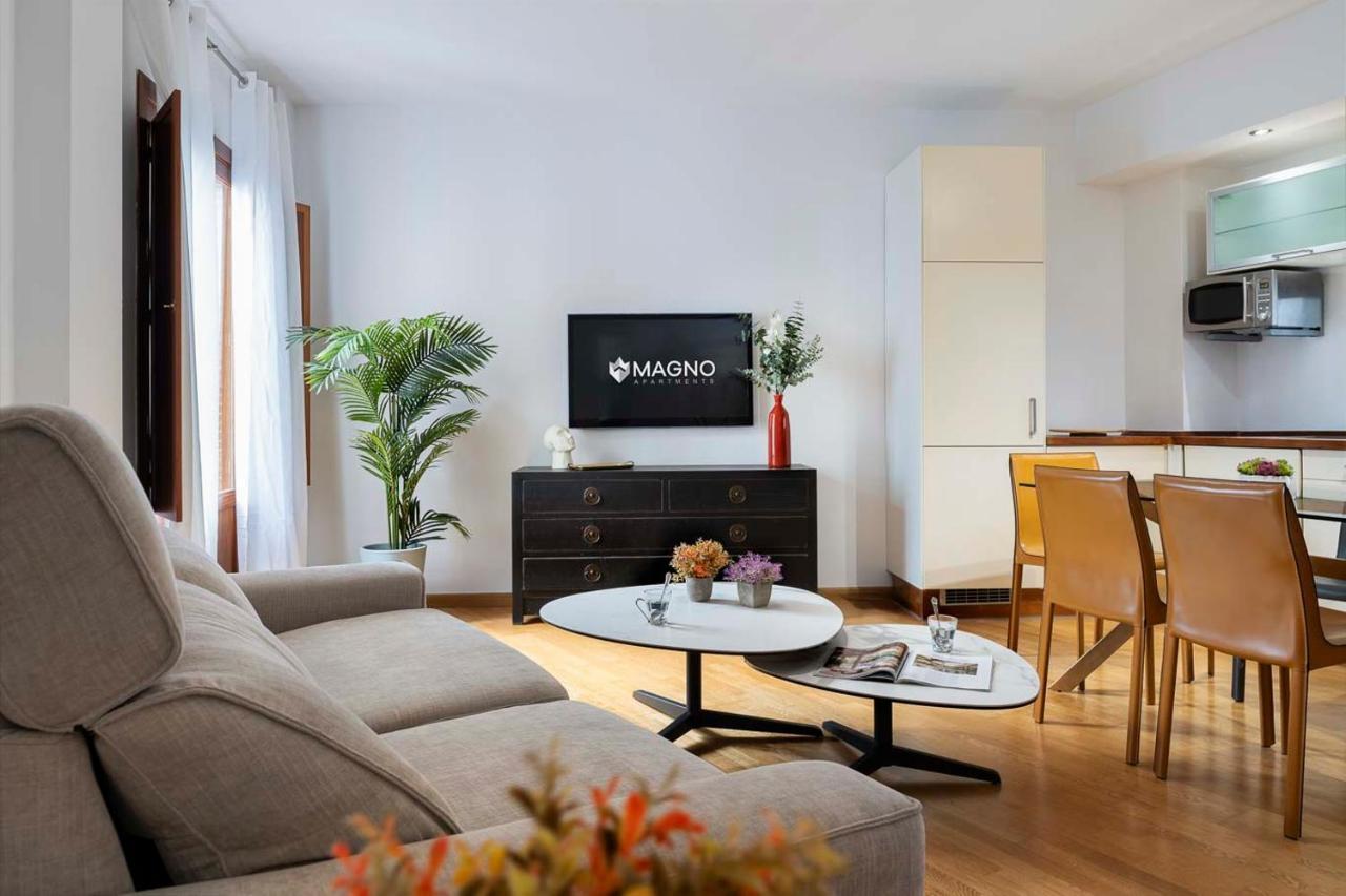 San Diego Suite Apartment Sevilla Eksteriør billede
